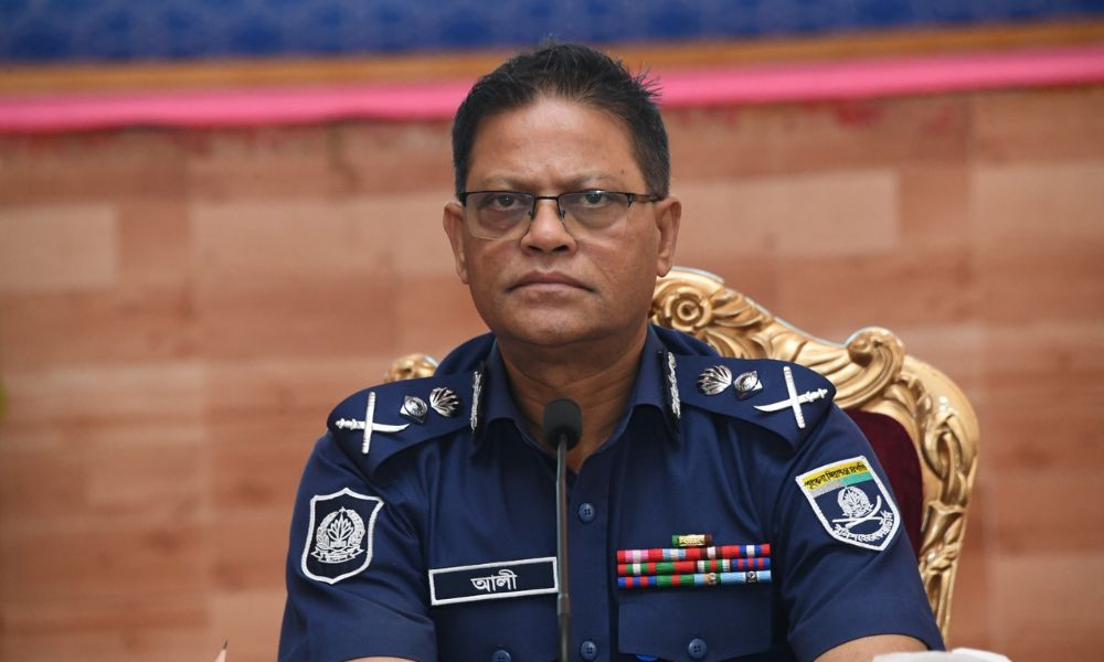 মাঠ পর্যায়ে গতি আনতে ঊর্ধ্বতন কর্মকর্তাদের প্রতি আইজিপির নির্দেশনা
